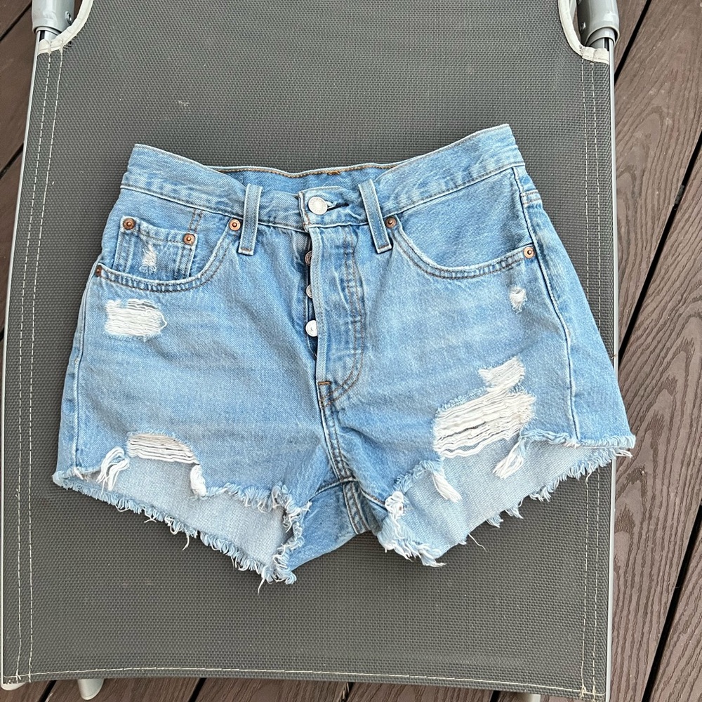 Levi shorts